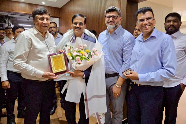 credai-mchi-thane-extends-gratitude-to-outgoing-thane-district-collector